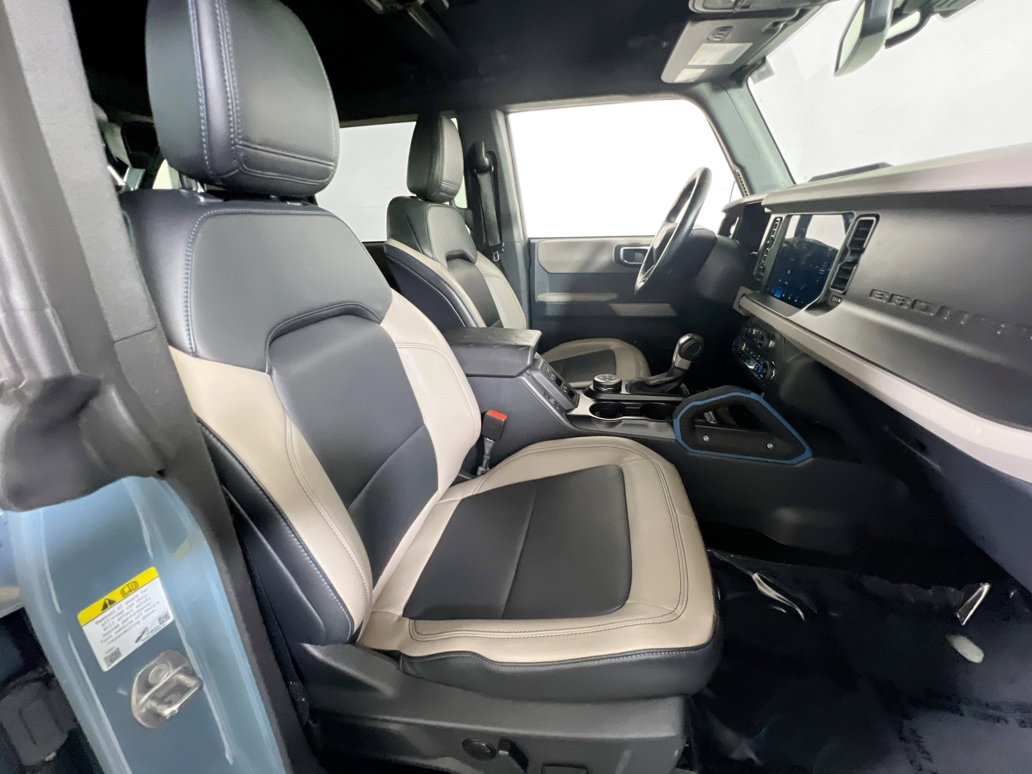 Used 2023 Ford Bronco Wildtrak AWD/4WD image 27