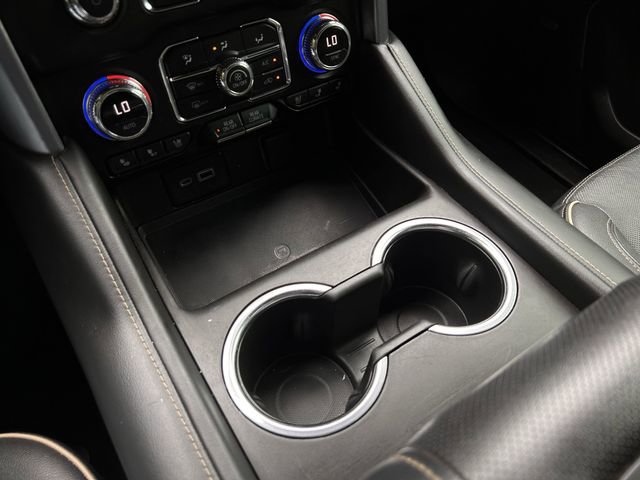 Used 2021 GMC Yukon XL SLT w/ SLT Premium Package image 21