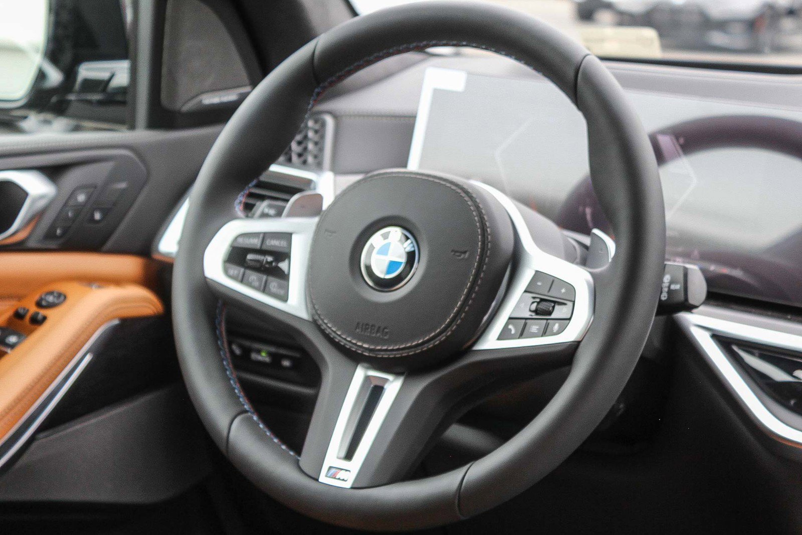 New 2026 BMW X5 M60i w/ Executive Package image 15