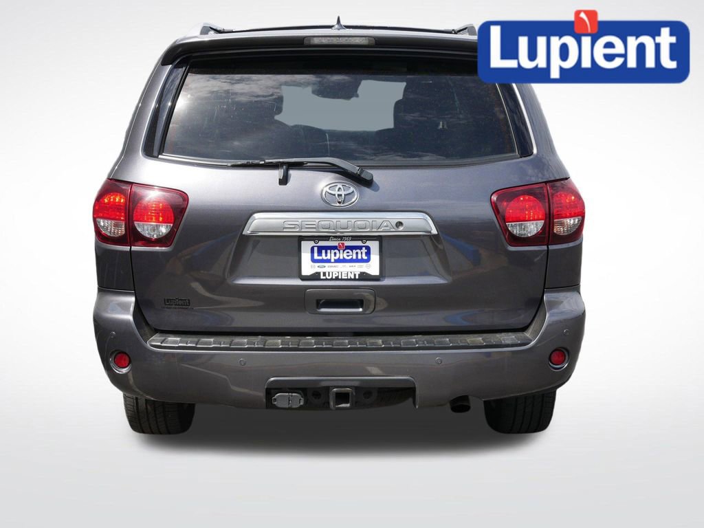 Used 2019 Toyota Sequoia Platinum AWD/4WD image 5