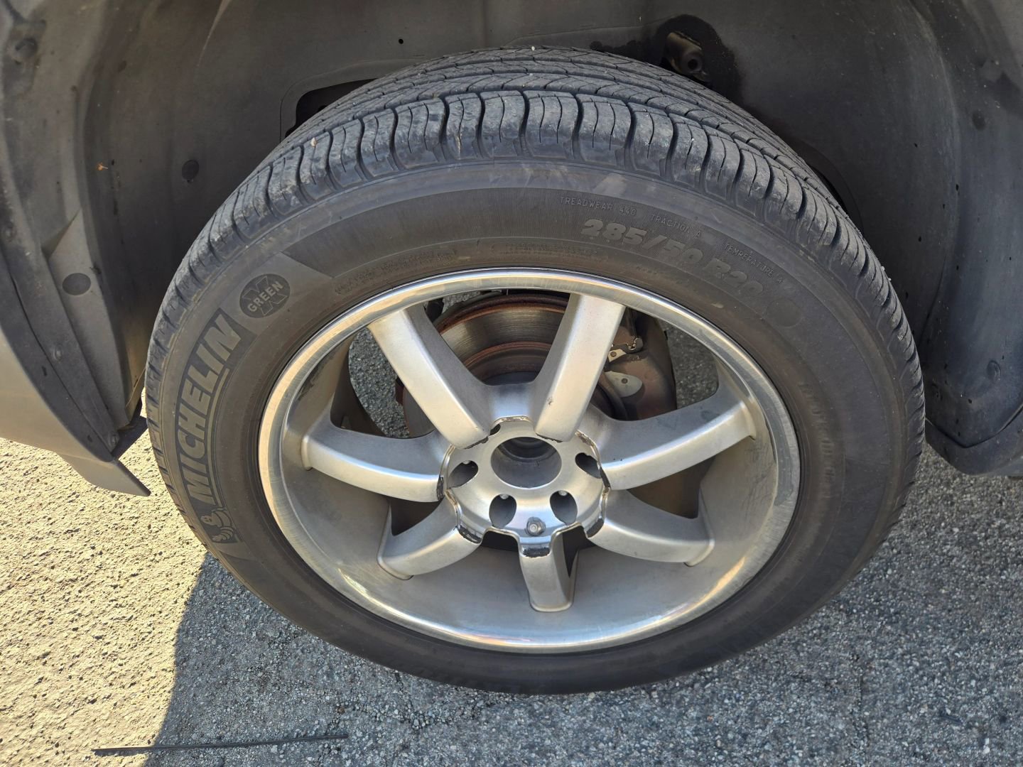 Used 2005 Chevrolet Avalanche LT w/ Preferred Equipment Group RWD image 27