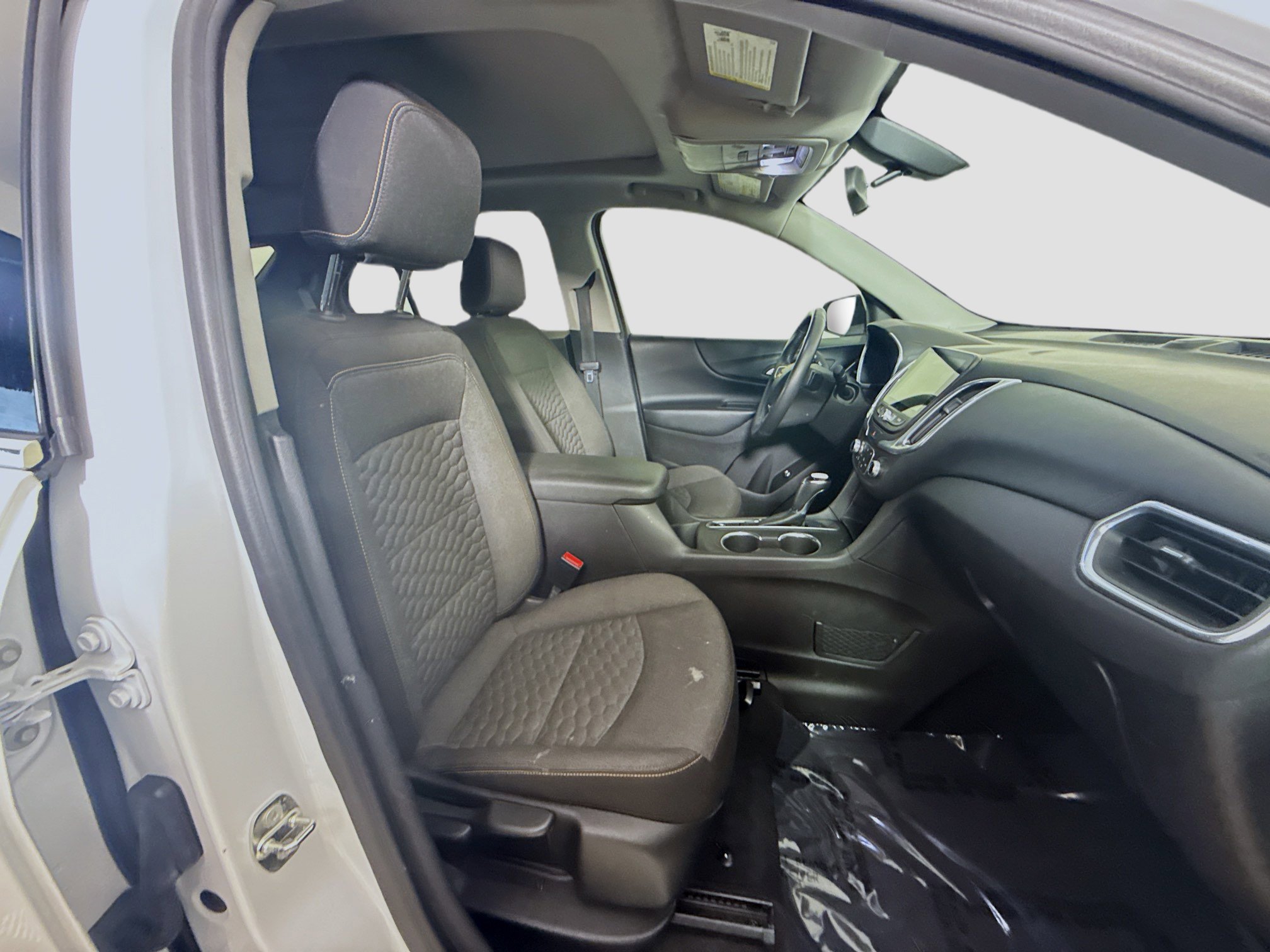 Used 2018 Chevrolet Equinox LT w/ Sun & Infotainment Package FWD image 29