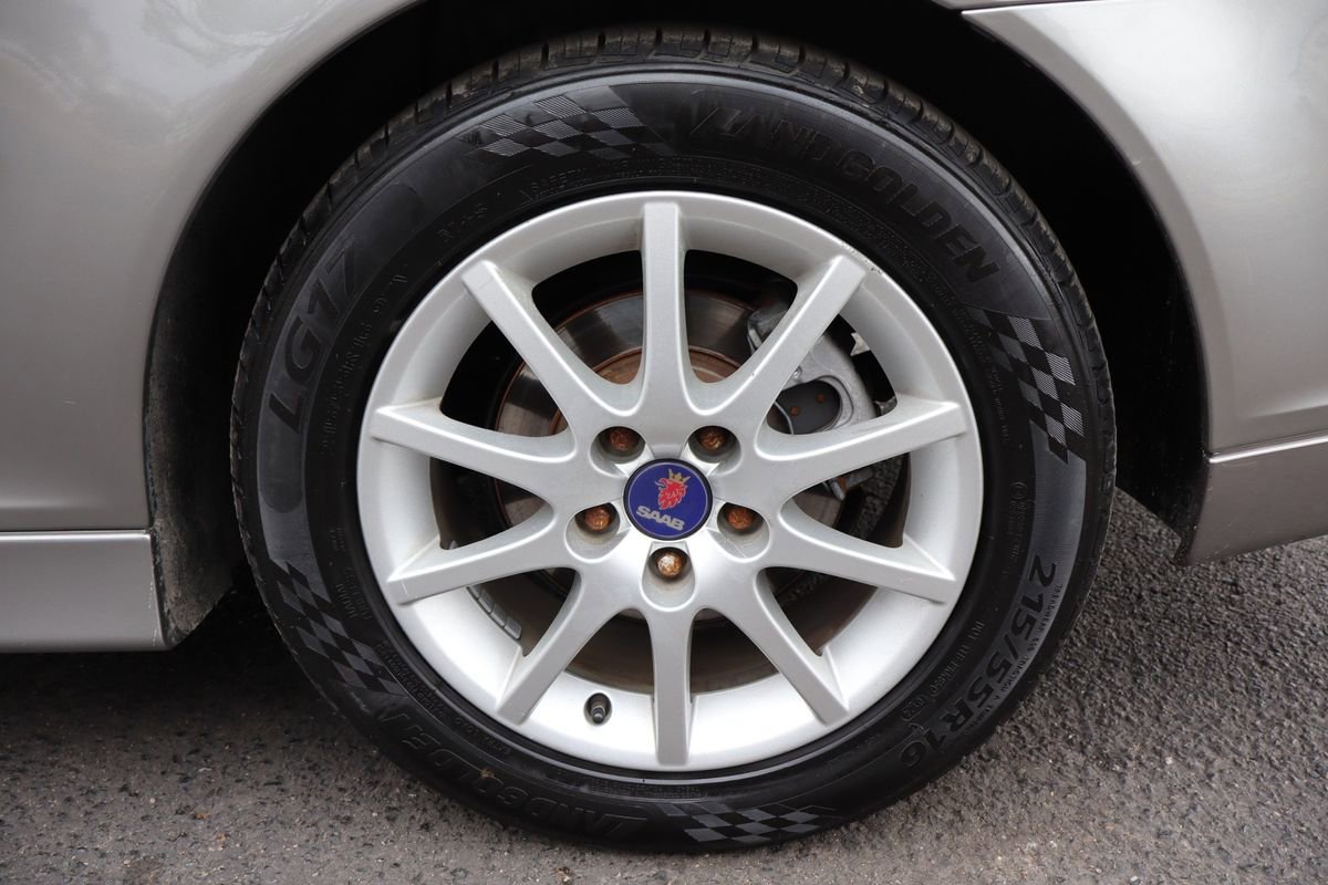 Used 2005 Saab 9-3 Arc image 40