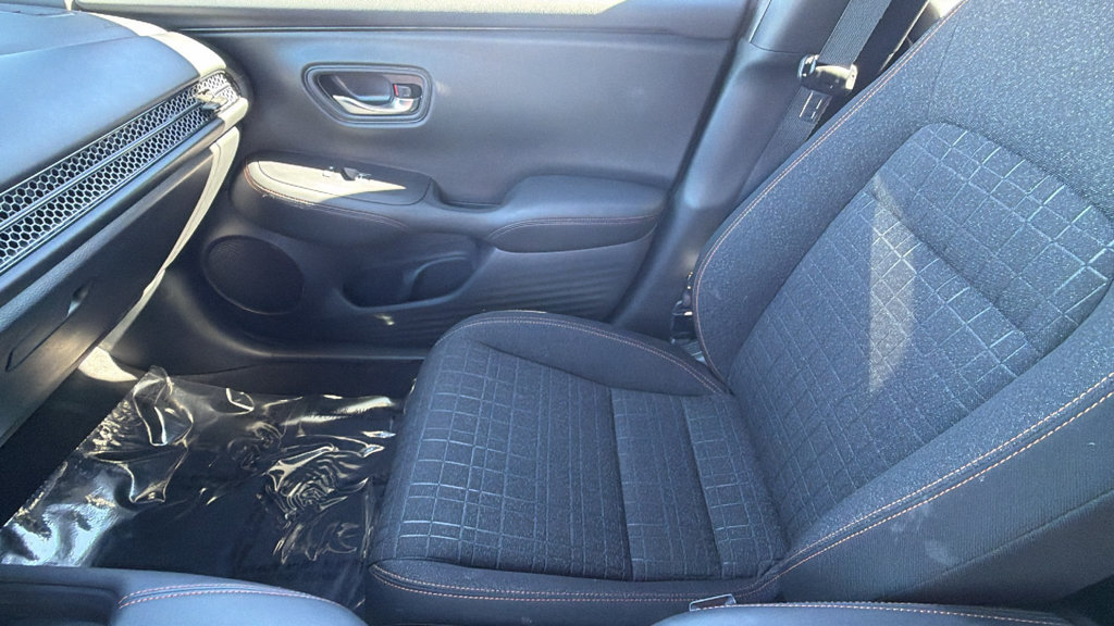 Used 2024 Honda HR-V Sport image 12