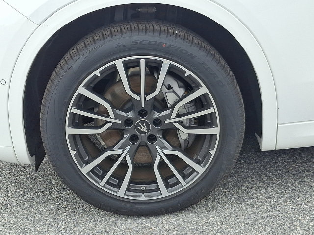 Certified 2025 Maserati Grecale Modena AWD/4WD image 19
