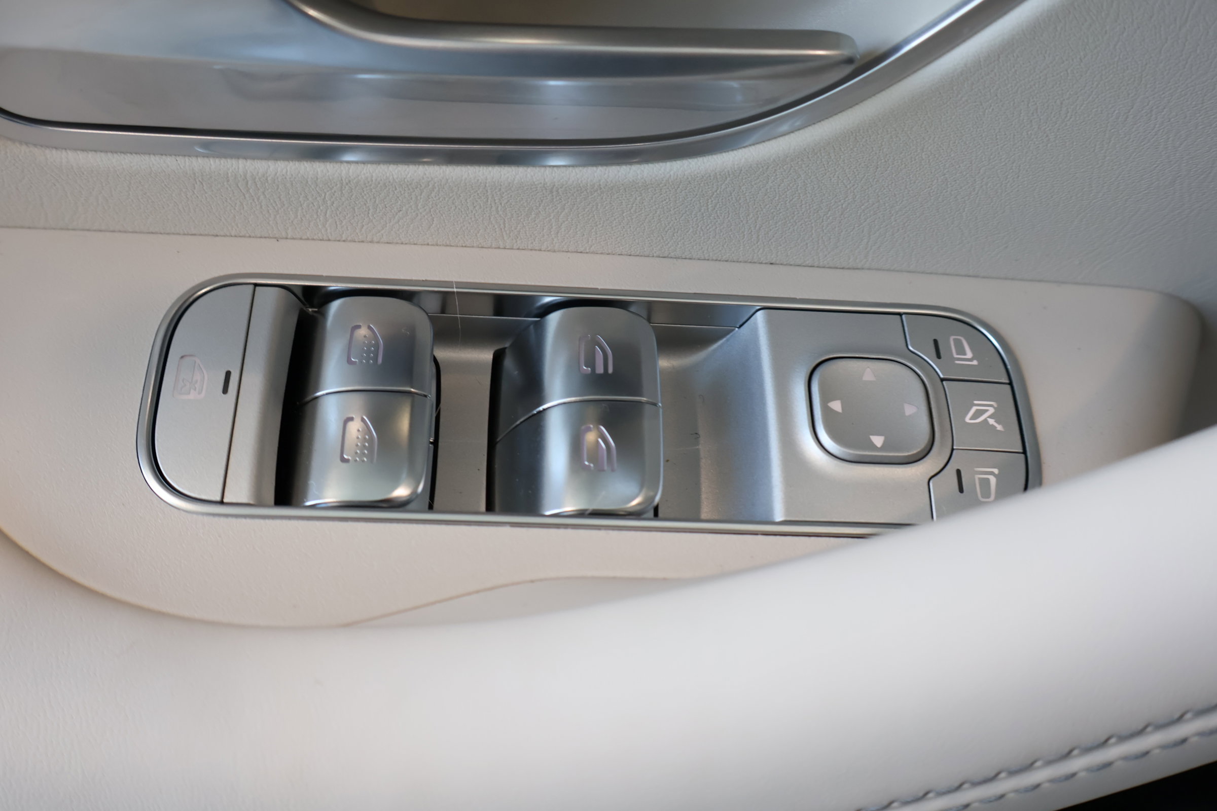 New 2026 Mercedes-Benz GLS 63 AMG 4MATIC image 12