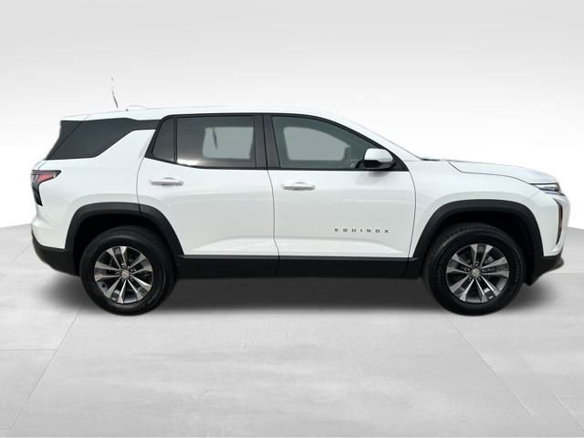 New 2026 Chevrolet Equinox LT image 6