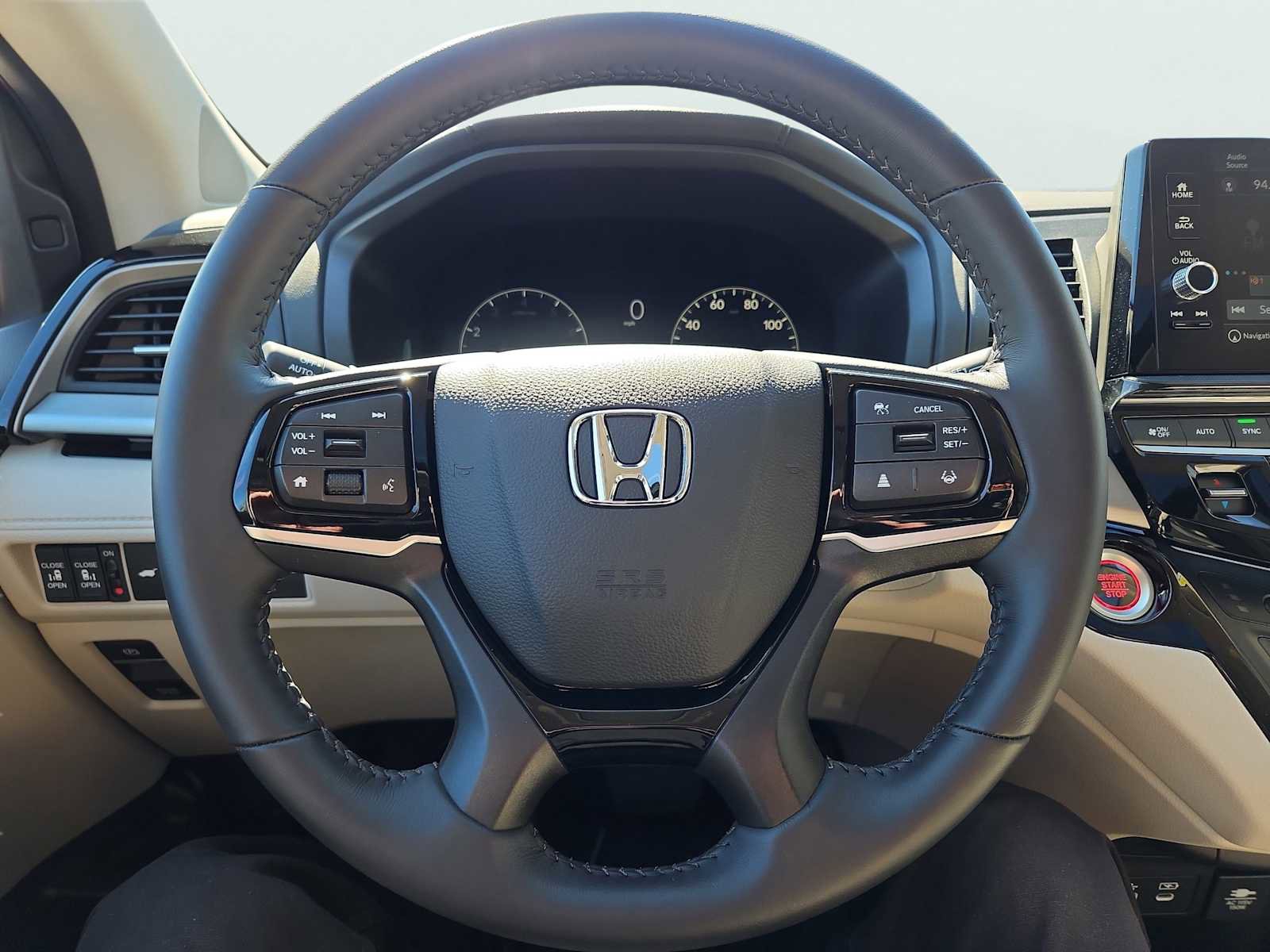 Certified 2025 Honda Odyssey Touring image 26