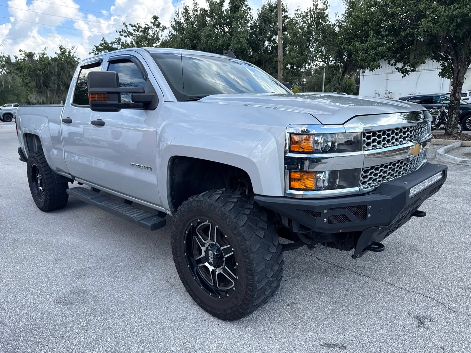 Used 2019 Chevrolet Silverado 2500 W/T AWD/4WD image 2