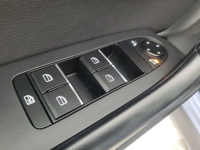 Certified 2025 MAZDA CX-50 AWD 2.5 Hybrid w/ Premium Pkg image 17
