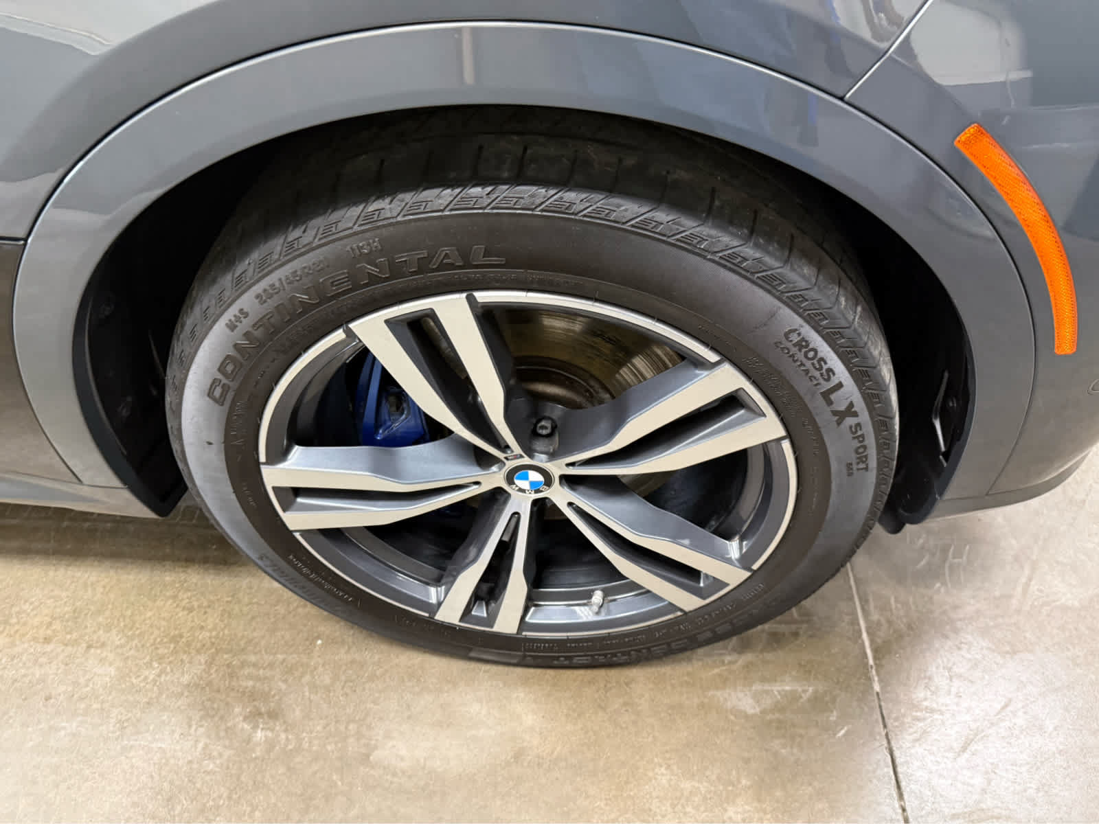 Used 2024 BMW X7 xDrive40i w/ M Sport Package AWD/4WD image 33