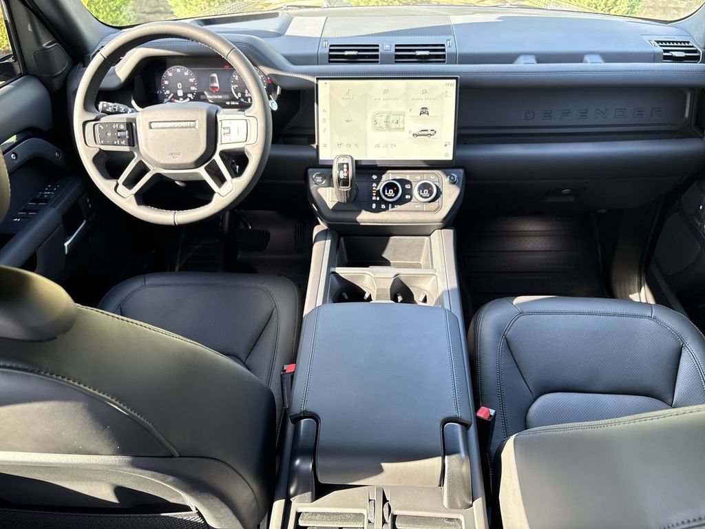 New 2026 Land Rover Defender 130 X-Dynamic SE AWD/4WD image 12