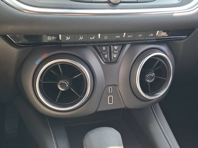 Used 2023 Chevrolet Blazer LT AWD/4WD image 16