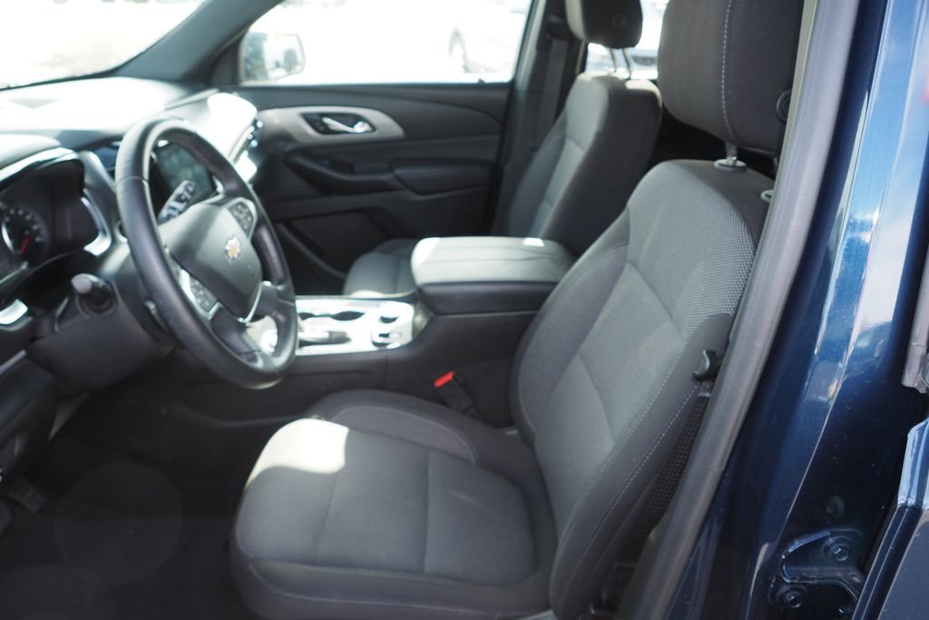 Used 2023 Chevrolet Traverse LT AWD/4WD image 13