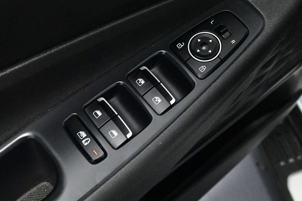 Used 2023 Hyundai Santa Fe XRT FWD image 16