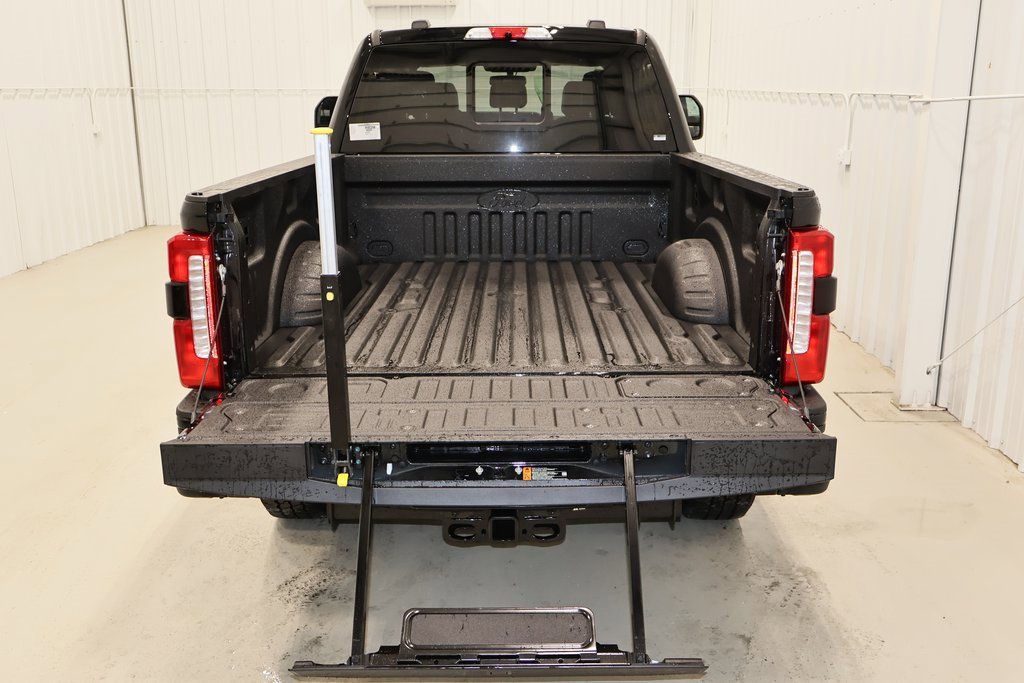 New 2025 Ford F350 Lariat w/ Lariat Ultimate Package image 31