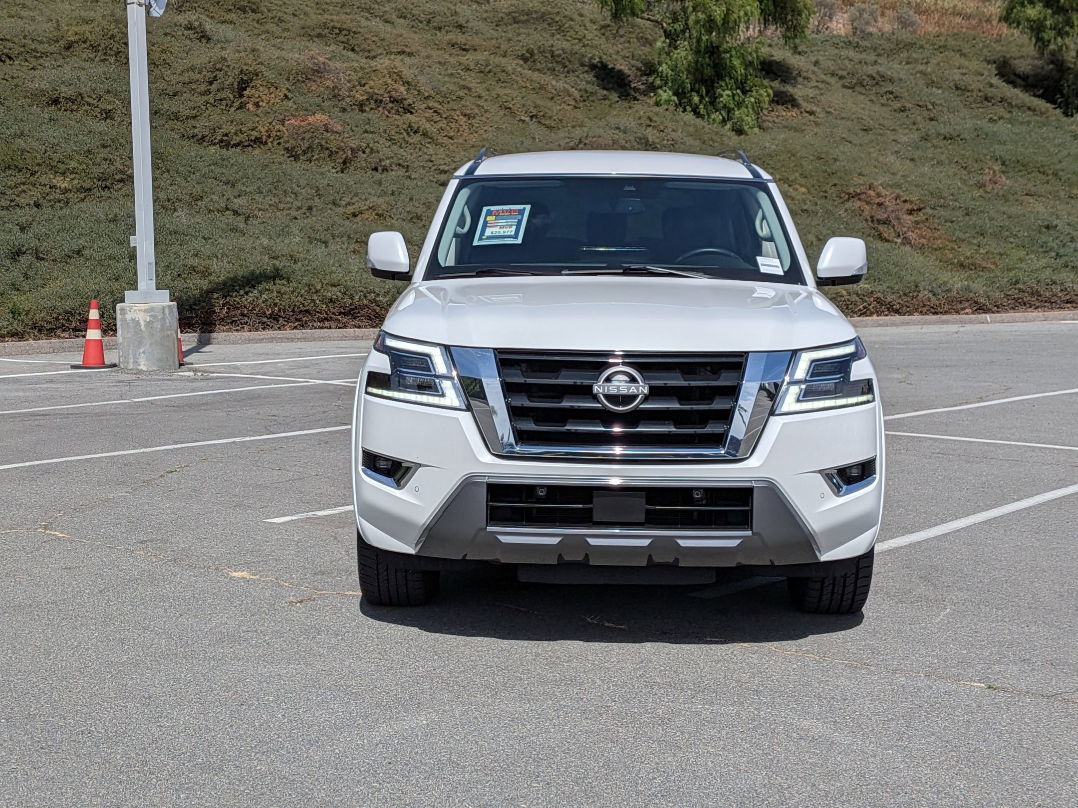 Used 2021 Nissan Armada SV w/ SV Appearance Package image 4