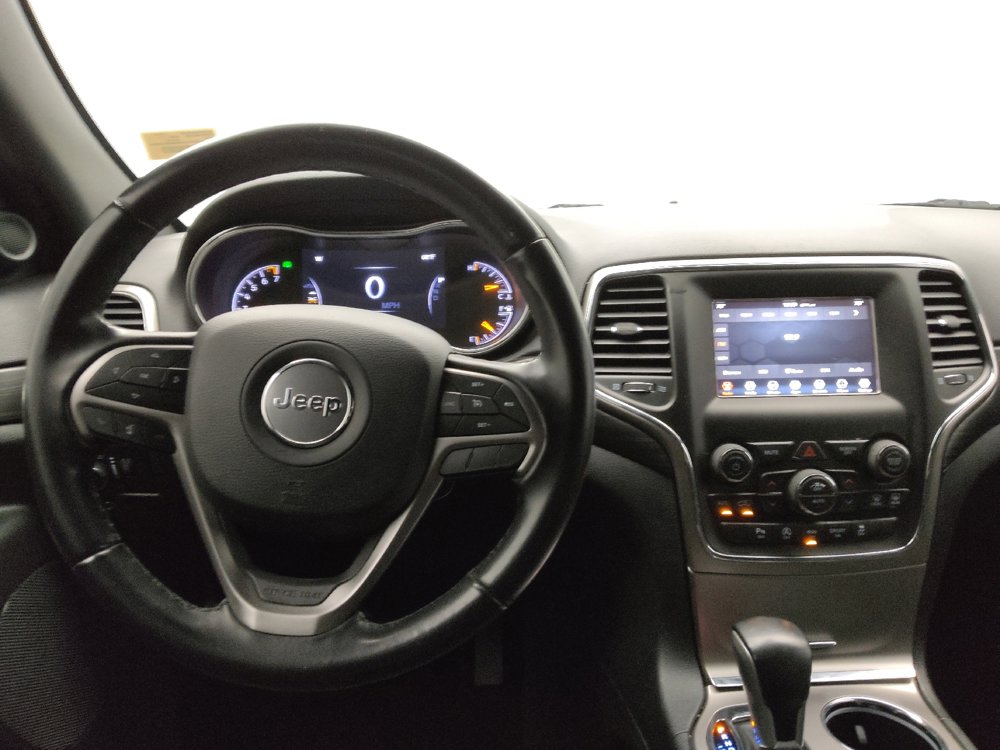 Used 2021 Jeep Grand Cherokee Laredo RWD image 22