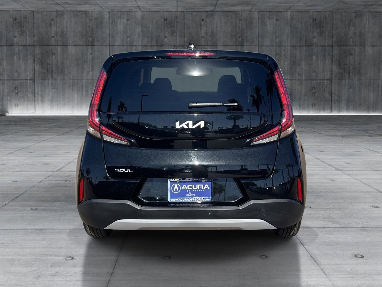 Used 2025 Kia Soul S FWD image 4