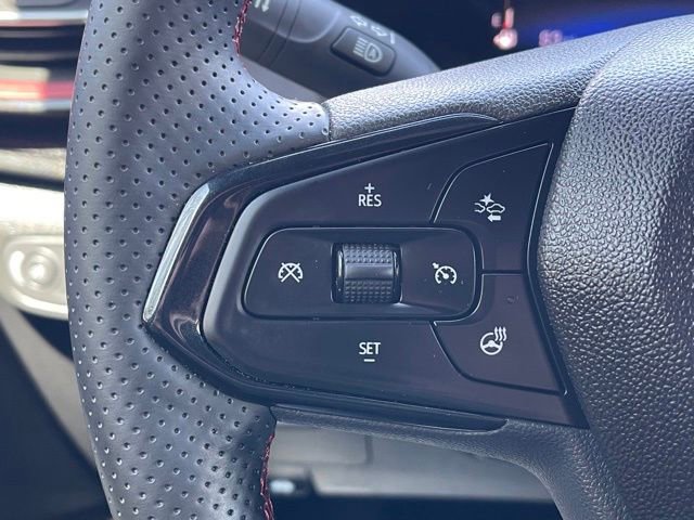 Used 2025 Chevrolet TrailBlazer RS w/ Convenience Package FWD image 8