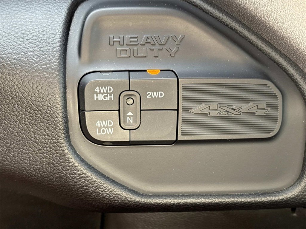 Used 2024 RAM 2500 Big Horn image 32