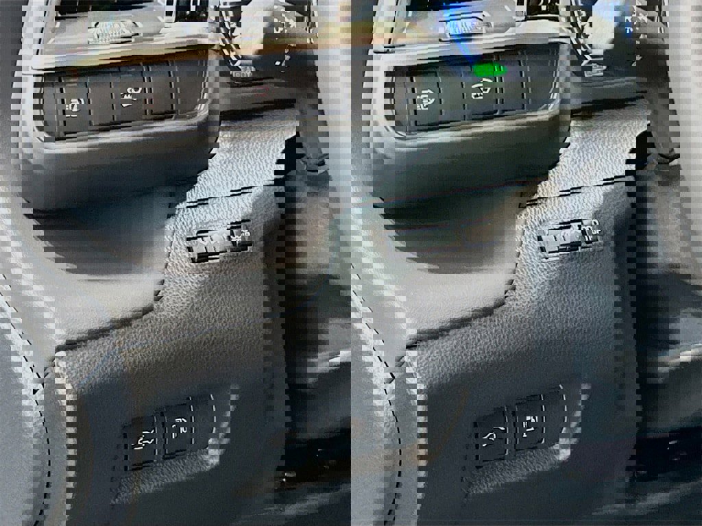 New 2026 Toyota Crown XLE image 8