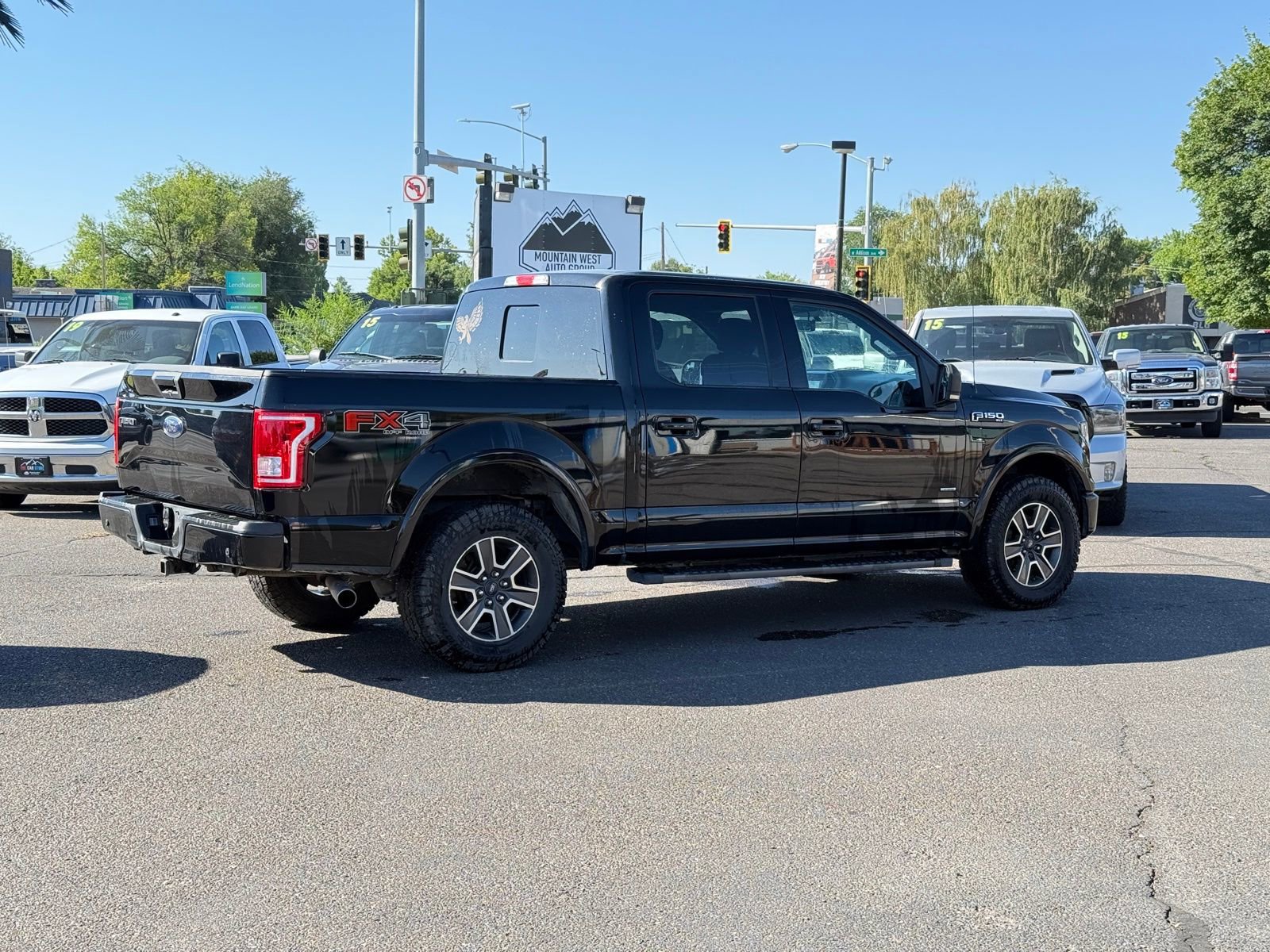 Used 2017 Ford F150 XLT w/ Equipment Group 302A Luxury image 4