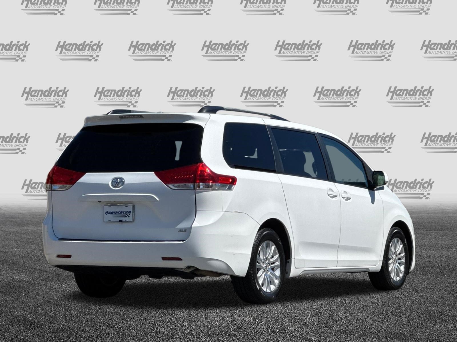 Used 2011 Toyota Sienna XLE FWD image 5