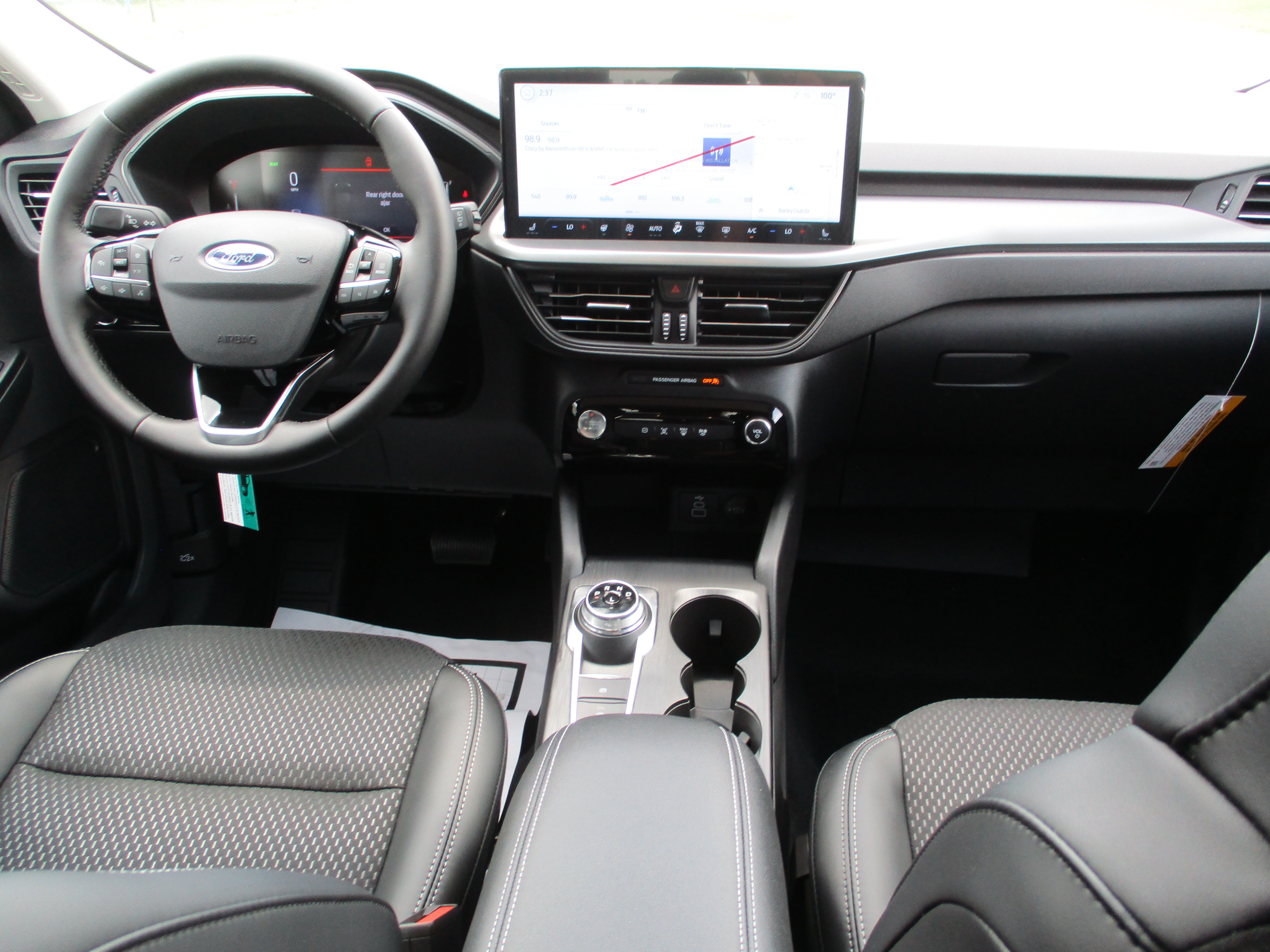 Used 2025 Ford Escape SE FWD image 22