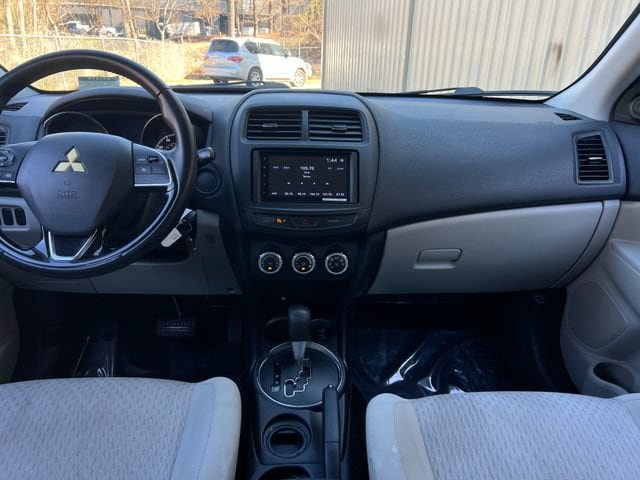 Used 2017 Mitsubishi Outlander Sport LE FWD image 16