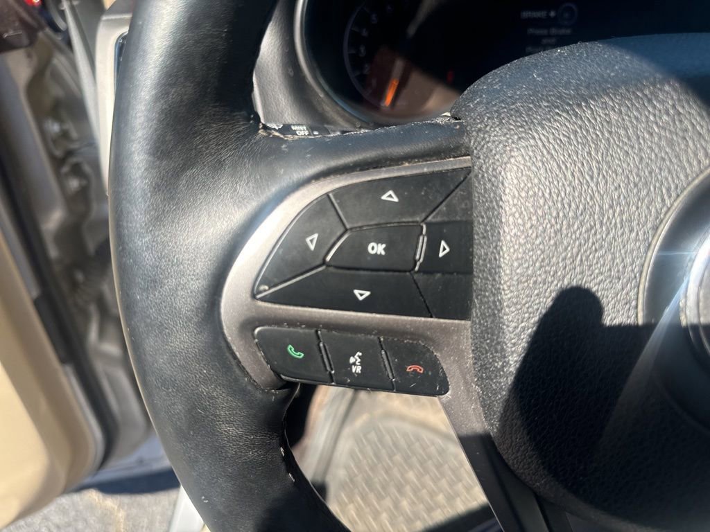 Used 2018 Jeep Grand Cherokee Limited w/ Luxury Group II image 9