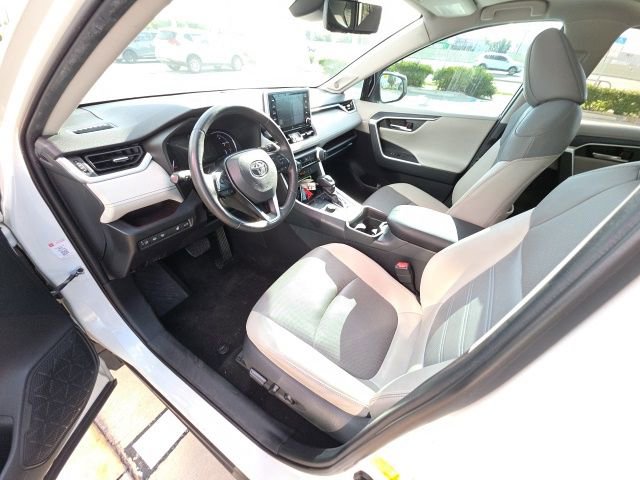 Used 2019 Toyota RAV4 Limited w/ Cold Weather Package AWD/4WD image 12