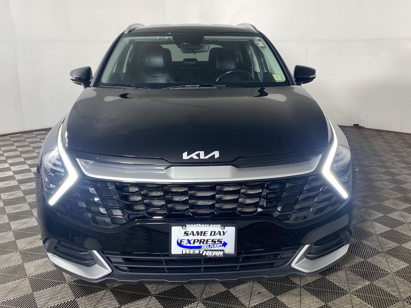 Used 2024 Kia Sportage EX AWD/4WD image 11