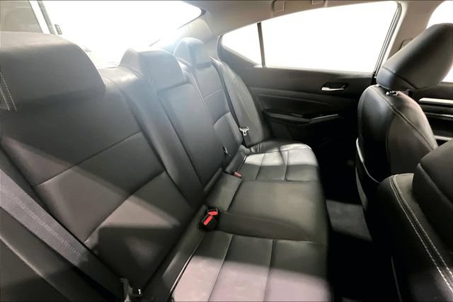 Used 2022 Nissan Altima 2.5 Platinum AWD/4WD image 32
