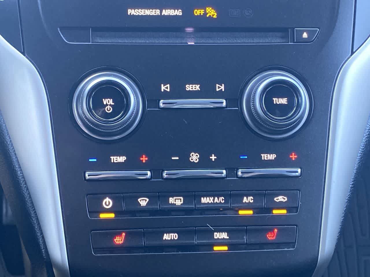 Used 2019 Lincoln MKC Select w/ Select Plus Package AWD/4WD image 19