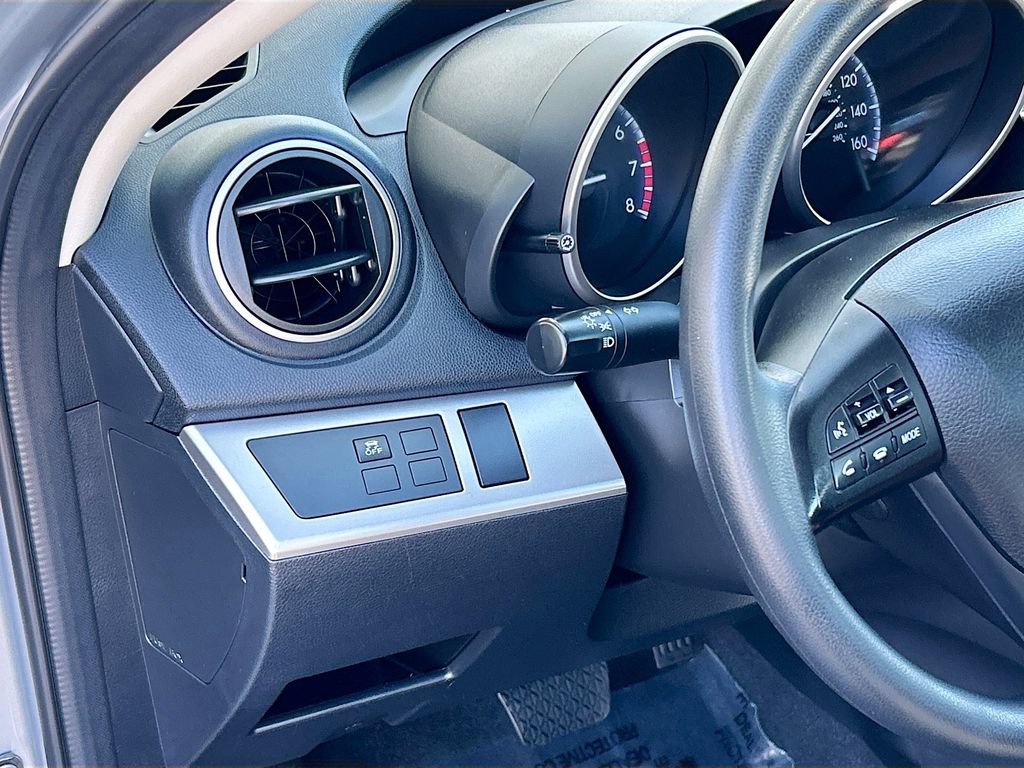 Used 2012 MAZDA MAZDA3 i Touring FWD image 10