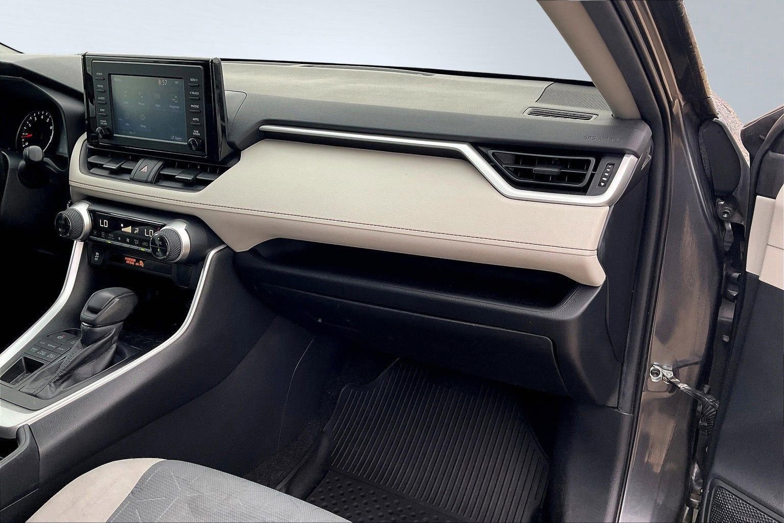 Used 2019 Toyota RAV4 XLE image 21