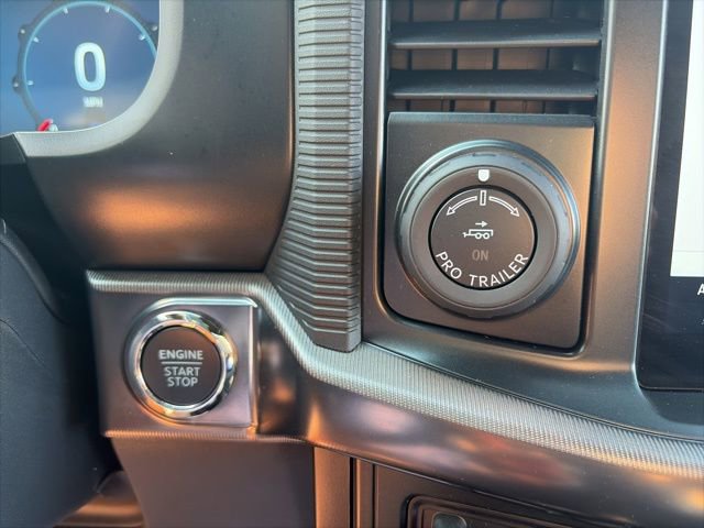 Used 2025 Ford F150 Raptor AWD/4WD image 23