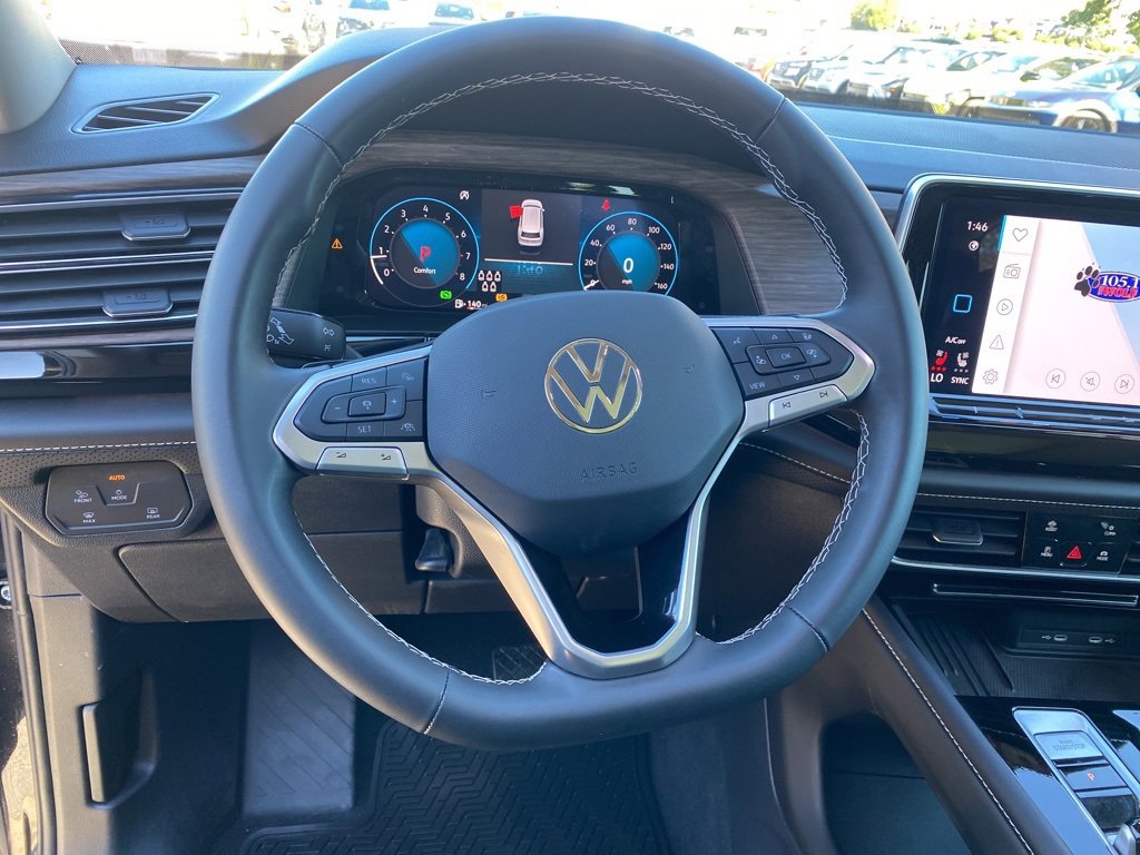 Used 2025 Volkswagen Atlas SEL image 14