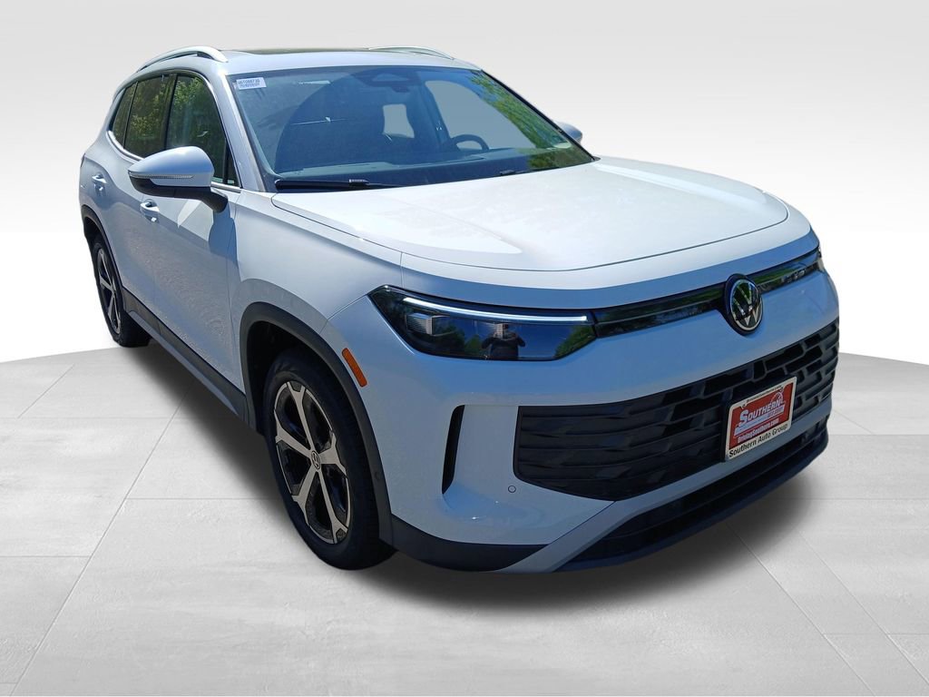 New 2026 Volkswagen Tiguan SE image 7
