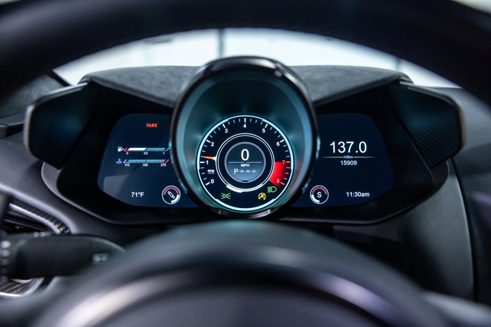 Used 2022 Aston Martin V8 Vantage Coupe RWD image 42