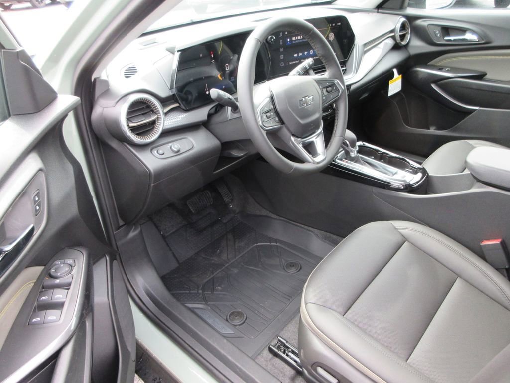 New 2026 Chevrolet Trax ACTIV FWD image 12