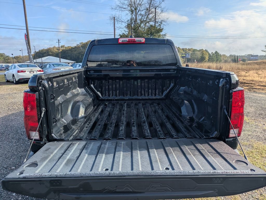 Used 2023 Chevrolet Colorado W/T image 12