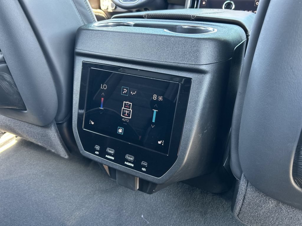 Used 2026 GMC Yukon XL Denali Ultimate AWD/4WD image 22