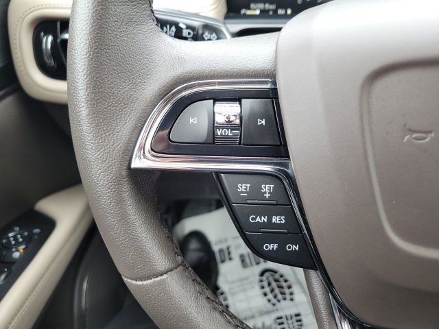 Used 2023 Lincoln Nautilus AWD w/ Premium Package image 33