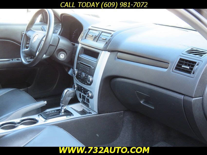 Used 2011 Mercury Milan Premier w/ Moon & Tune Pkg image 6