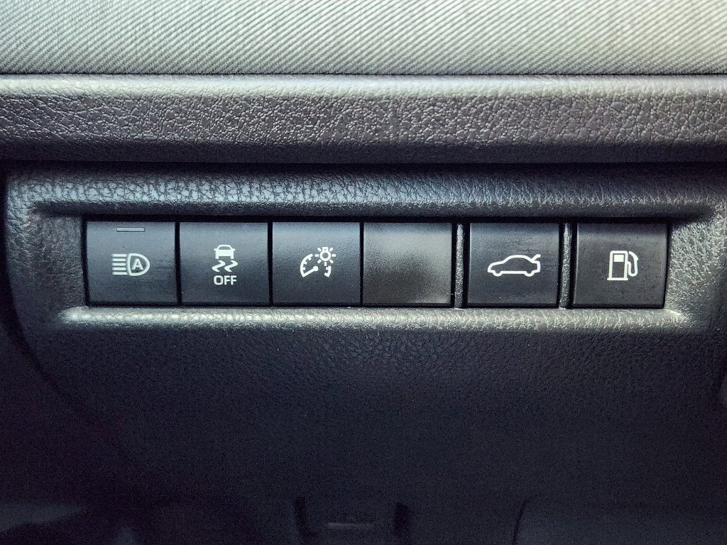 Used 2026 Toyota Camry LE w/ Convenience Package image 21