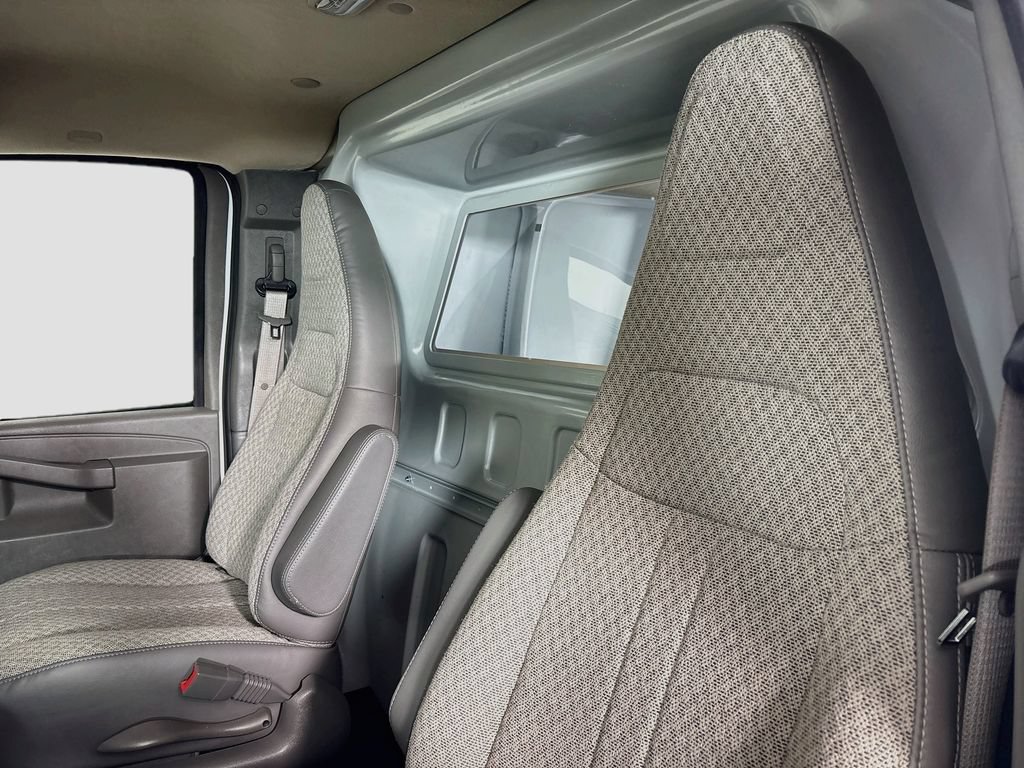 New 2026 GMC Savana 2500 w/ Driver Convenience Package RWD image 17