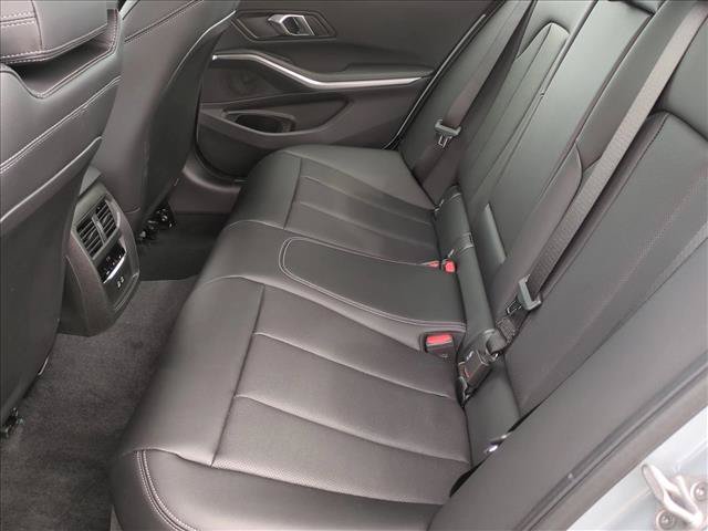 New 2026 BMW 330i Sedan w/ M Sport Package RWD image 16