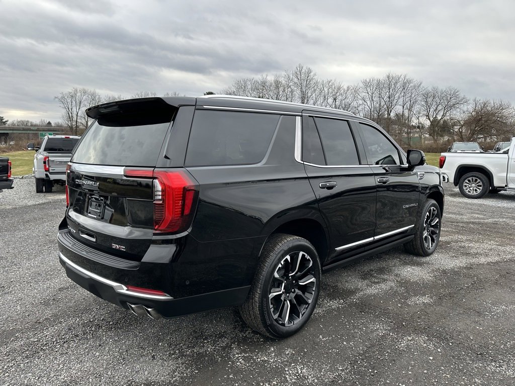 Used 2025 GMC Yukon Denali w/ Sun & Power Step Package image 5